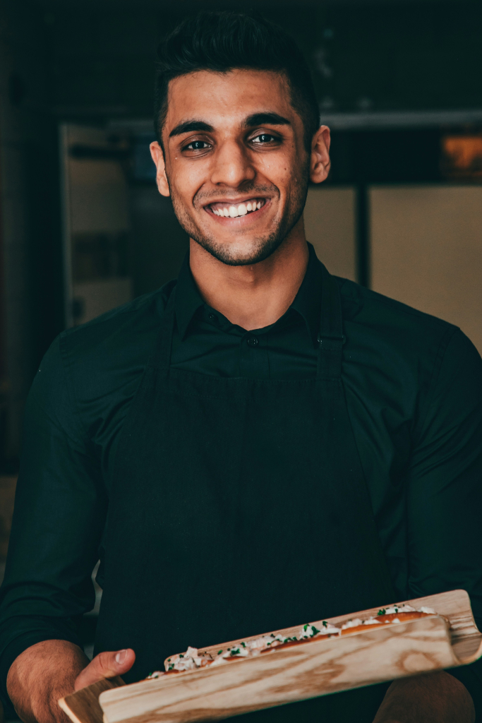 black_apron